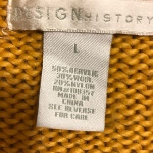 Orange/mustard lovely sweater